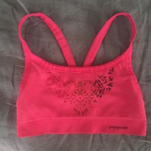 Patagonia sportsbra rarely worn